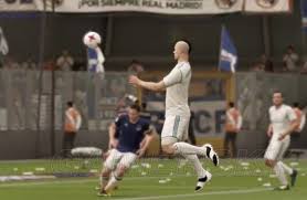 传奇利特马宁：《FIFA18》中的卓越中场与生涯辉煌成就