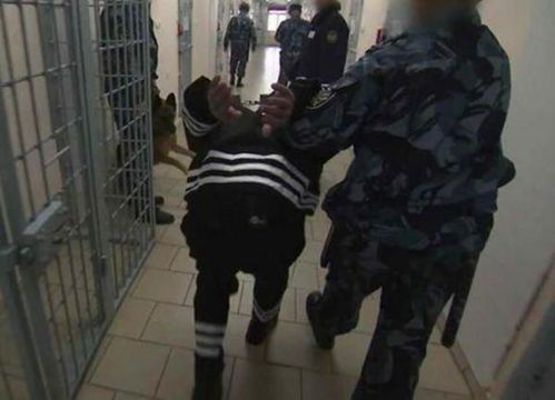 揭秘高压监狱：满天星女狱警，她是谁？冷静果决背后的故事