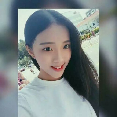 她是何人？探索未知的身份