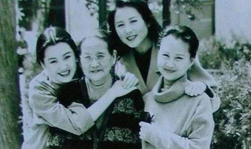 许晴的养父是谁？天涯社区热议人物背景