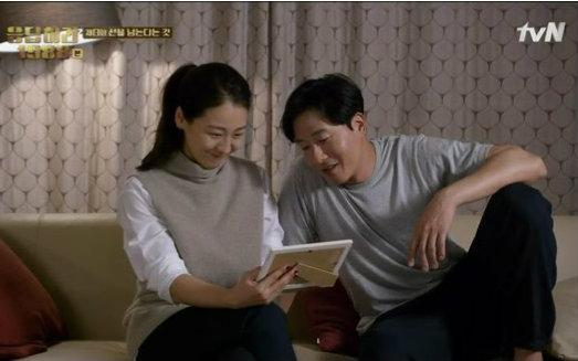 请回答：1988年逝世的三位演员是谁？