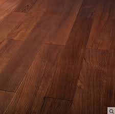 力丰地板：从二线品牌到市场佼佼者的崛起之路