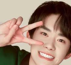 易烊千玺为什么人气下滑-明星口碑变化原因