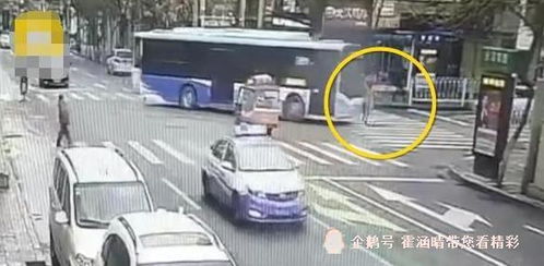 应对突发：公交车遭遇高空坠物撞击的紧急处理与预防措施