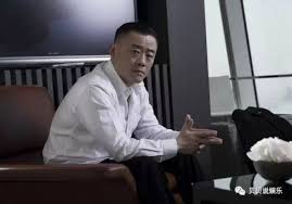 周立波涉枪案始末：一场沸沸扬扬的舆论风波