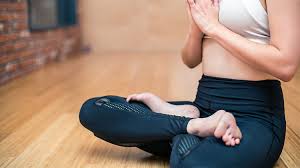 站与坐：姿态背后的秘密——探索不同体位对生活与健康的影响