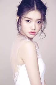 !林允VS林允儿:同名不同星的璀璨差异